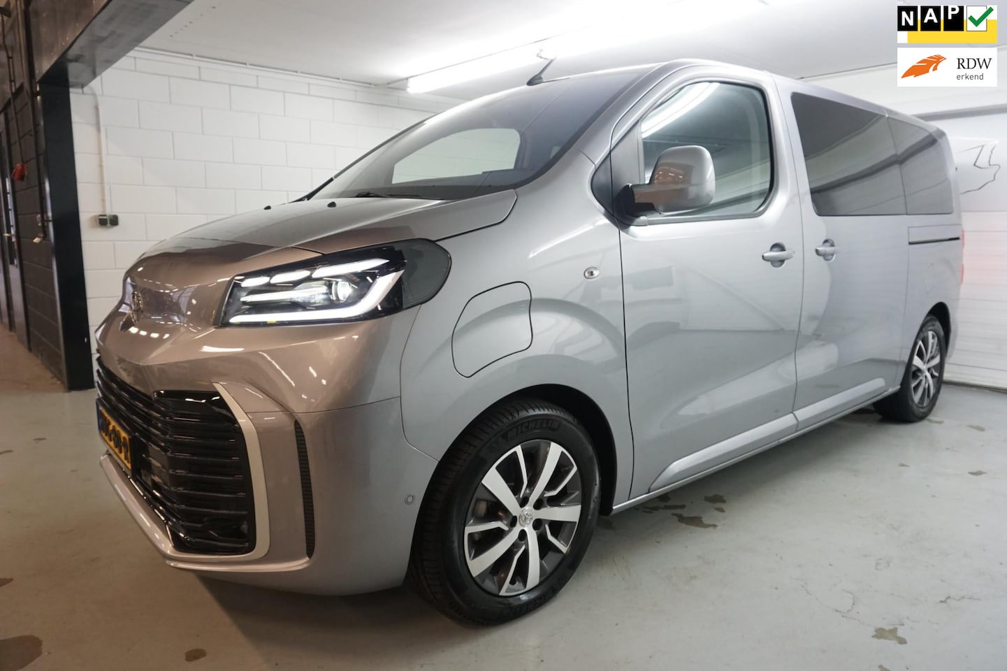 Toyota ProAce Electric Verso - Long L2 Extra Range Comfort 75 kWh 8P PRIJS INCL BTW - AutoWereld.nl