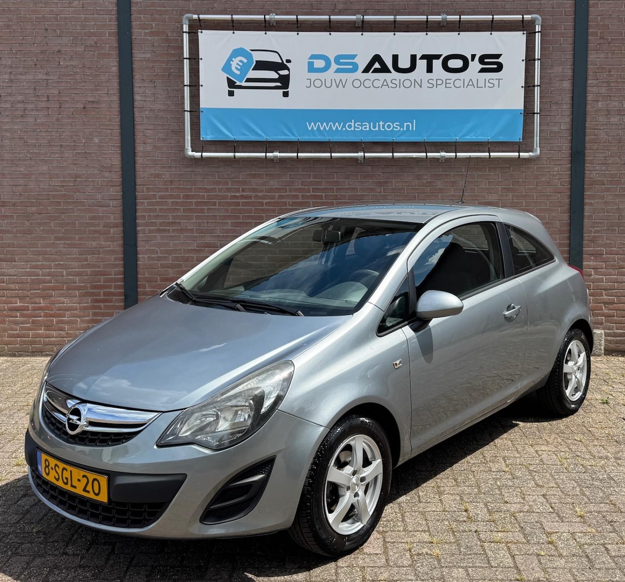Opel Corsa - 1.2-16V Berlin 1.2-16V Berlin - AutoWereld.nl