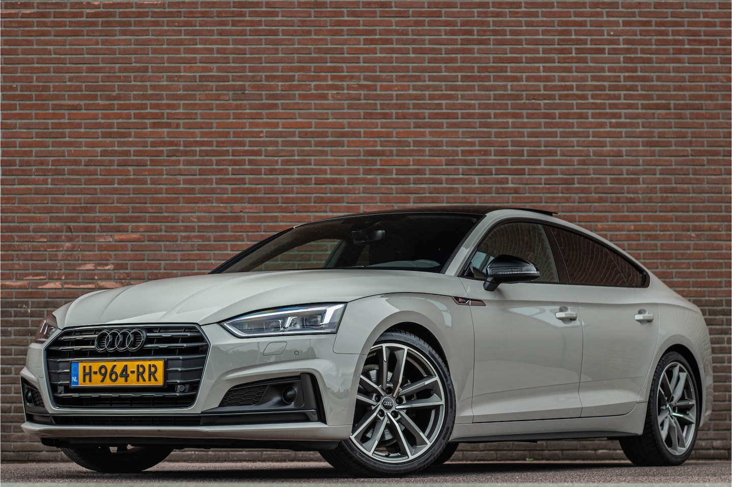 Audi A5 - 40 TFSI Sport, 1e eigenaar, S-Line, Exclusive Kreide, Panoramadak, Matrix LED, Bang & Oluf - AutoWereld.nl