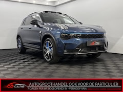 Lynk & Co 01 - 1.5 Pano, 360 Camera, Navi, Keyless start, Stoelverwarming, Elektrische achterklep, 3 jaar