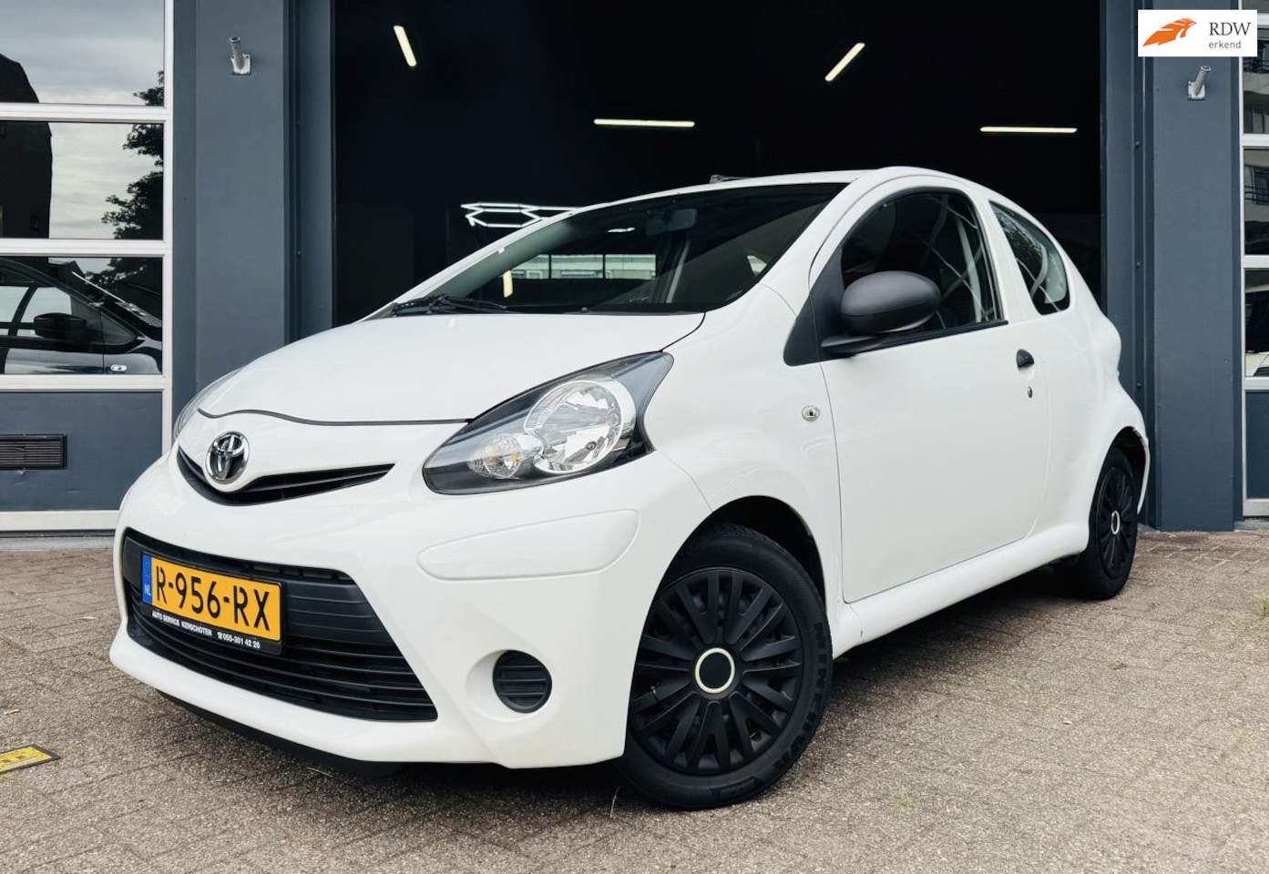 Toyota Aygo - 1.0 VVT-i Access ST.BEKR | APK | 5DRS | FRISSE AUTO - AutoWereld.nl