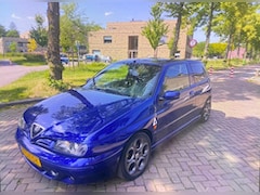 Alfa Romeo 145 - Alfa-145 2.0 QV