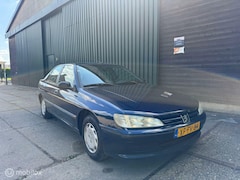Peugeot 406 - 1.8-16V SR rijdt als nieuw