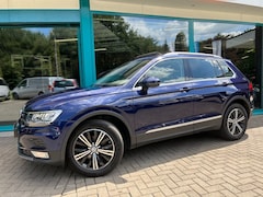 Volkswagen Tiguan - 1.4 TSI 4Motion Highline LED, Panorama, Camera, 18Inch, TrHaak