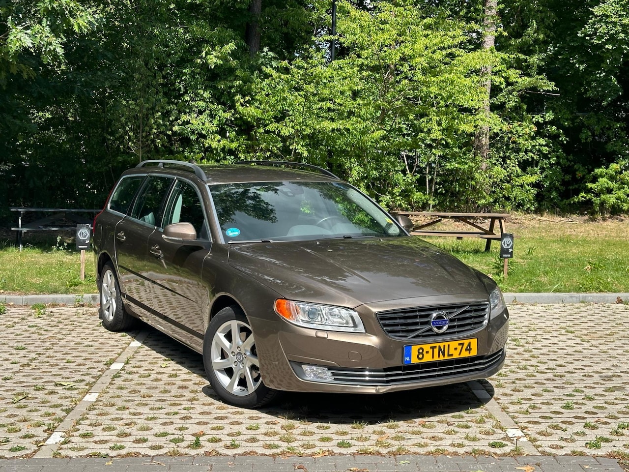 Volvo V70 - 1.6 T4 Nordic+ Dealer|onderhouden - AutoWereld.nl