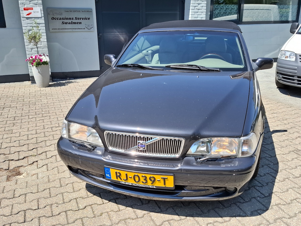 Volvo C70 Convertible - 2.4 T Luxury - AutoWereld.nl