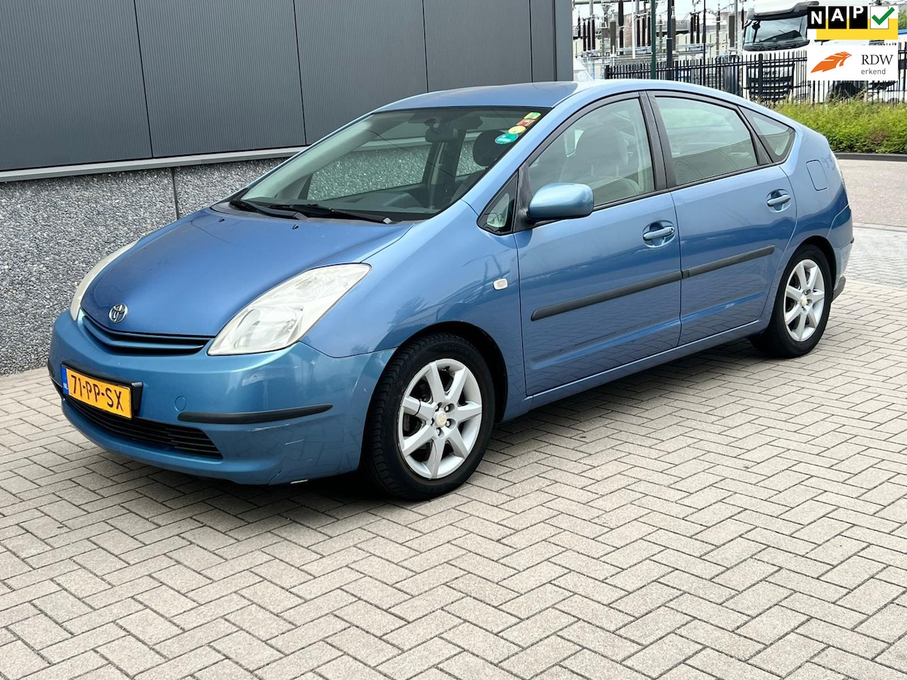 Toyota Prius - 1.5 VVT-i ECC/CRUISE/NAP - AutoWereld.nl