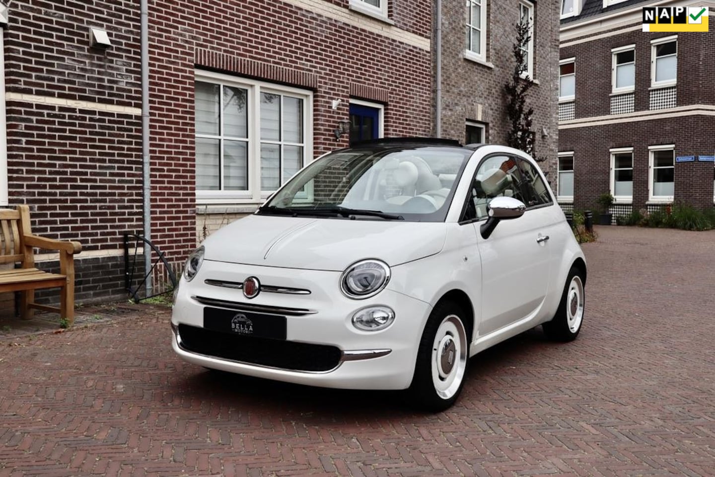 Fiat 500 C - Anniversario Cabrio | Cruise Control | 7 Inch Display | Bouwjaar: 2017 | Kilometerstand: 3 - AutoWereld.nl