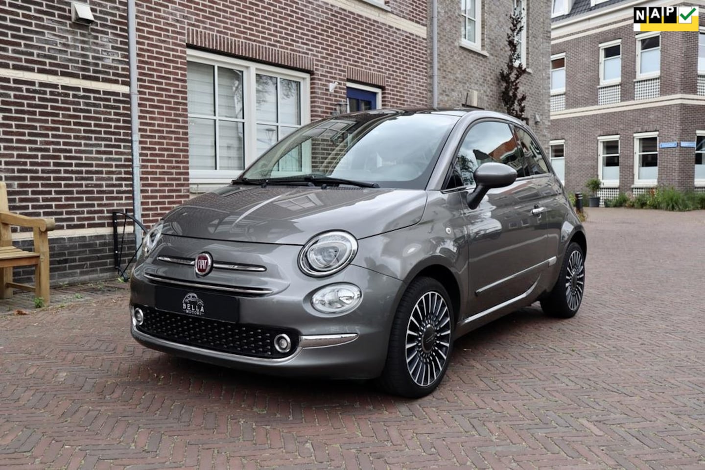 Fiat 500 - .2 Lounge | Panoramadak | 7” Uconnect | Parkeersensoren | Cruise Control | Bouwjaar: 2017 - AutoWereld.nl