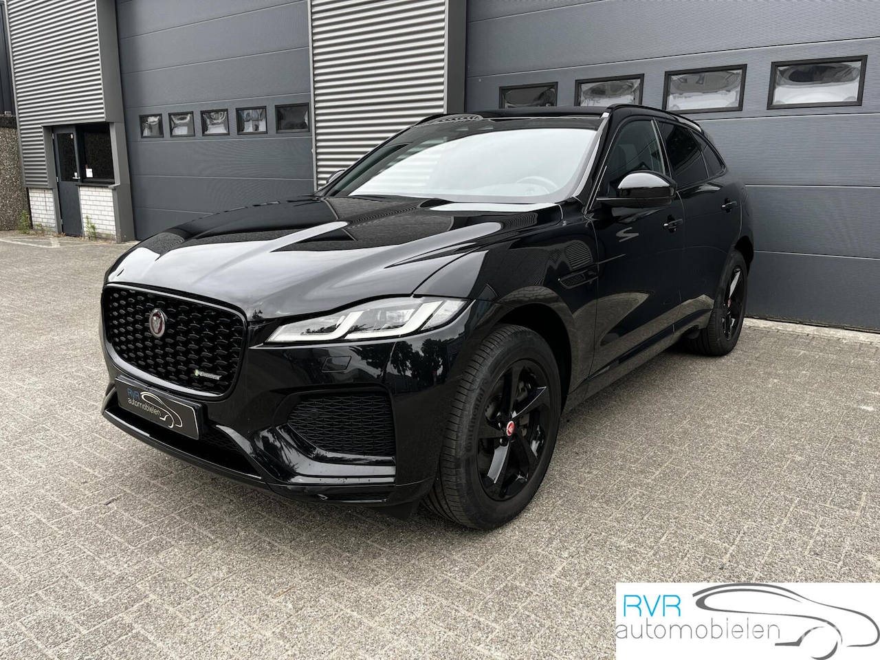 Jaguar F-Pace - 2.0 P400e PHEV R-Dynamic Black 2.0 P400e PHEV R-Dynamic Black - AutoWereld.nl