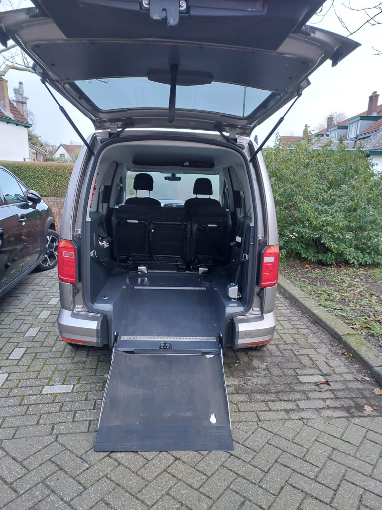 Volkswagen Caddy - 1.4 TSI Trendline - AutoWereld.nl