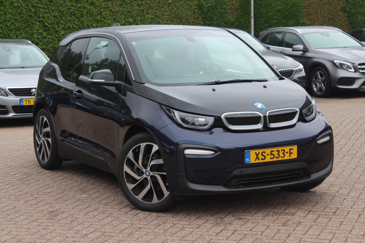 BMW i3 - Basis 120Ah 42 kWh / Camera / Navigatie / 19'' / Harman Kardon / Stoelverwarming / Cruise - AutoWereld.nl