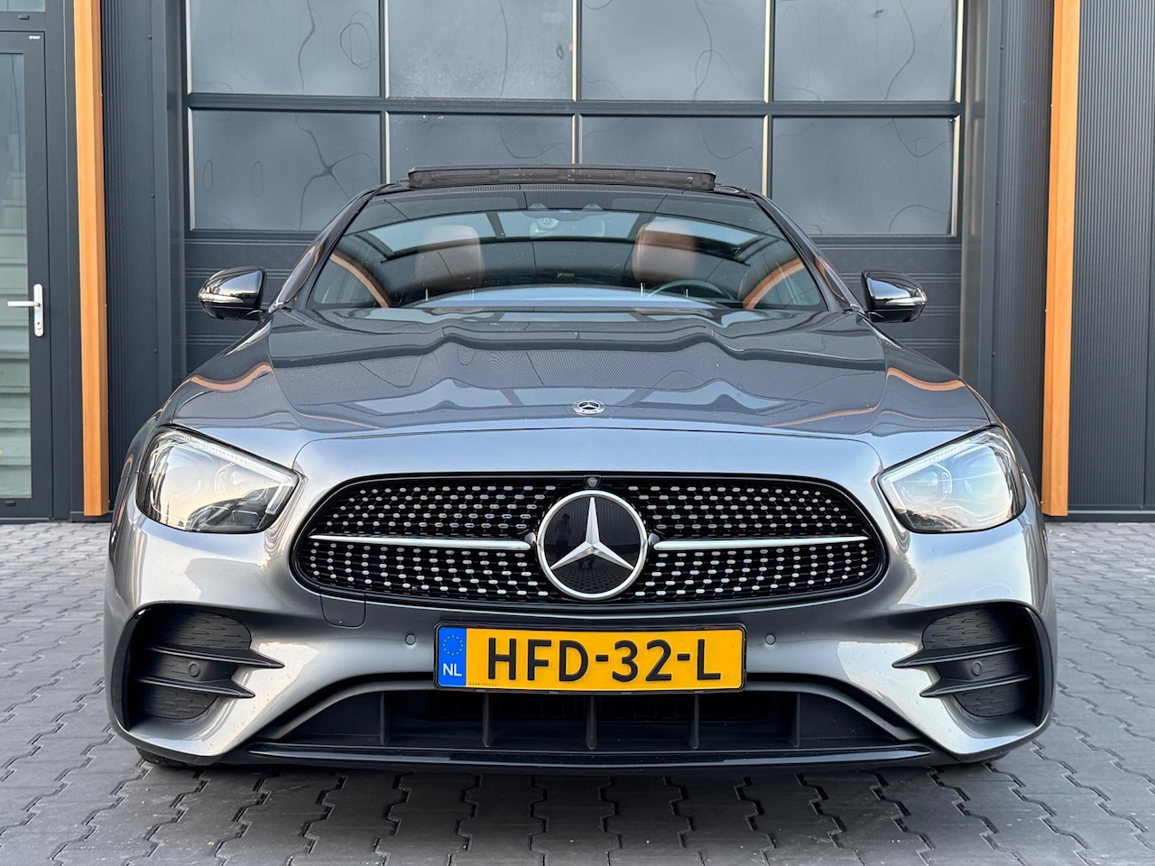 Mercedes-Benz E-klasse - 200 d AMG LIne Burm|Camera|Pano|Memory| - AutoWereld.nl