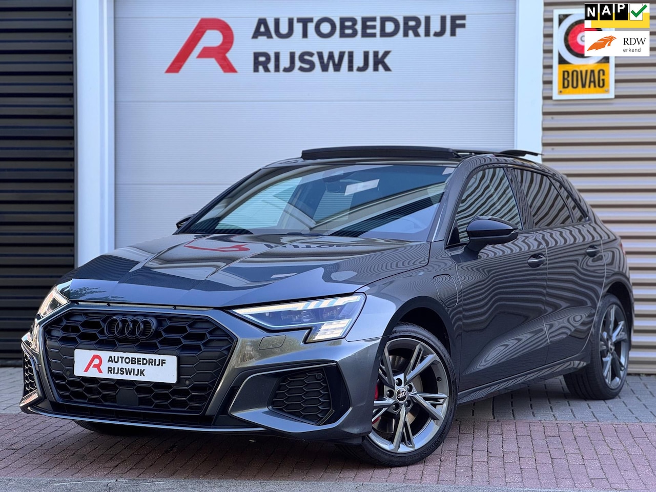 Audi A3 Sportback - 45 TFSI e S edition Competition B&O/RS zetels/Pano - AutoWereld.nl