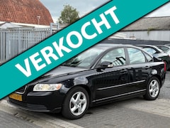 Volvo S40 - 1.6D S/S Kinetic | BLIS | Trekhaak | Airco | Cruise control |