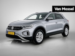 Volkswagen T-Roc - 1.5 TSI Life | 150 PK | Automaat | Digital Cockpit | Parkeersensoren | Navi By Shop | Airc