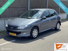 Peugeot 206 - 1.4 Forever NAP/NWE APK/AIRCO/ELEK. PAKKET