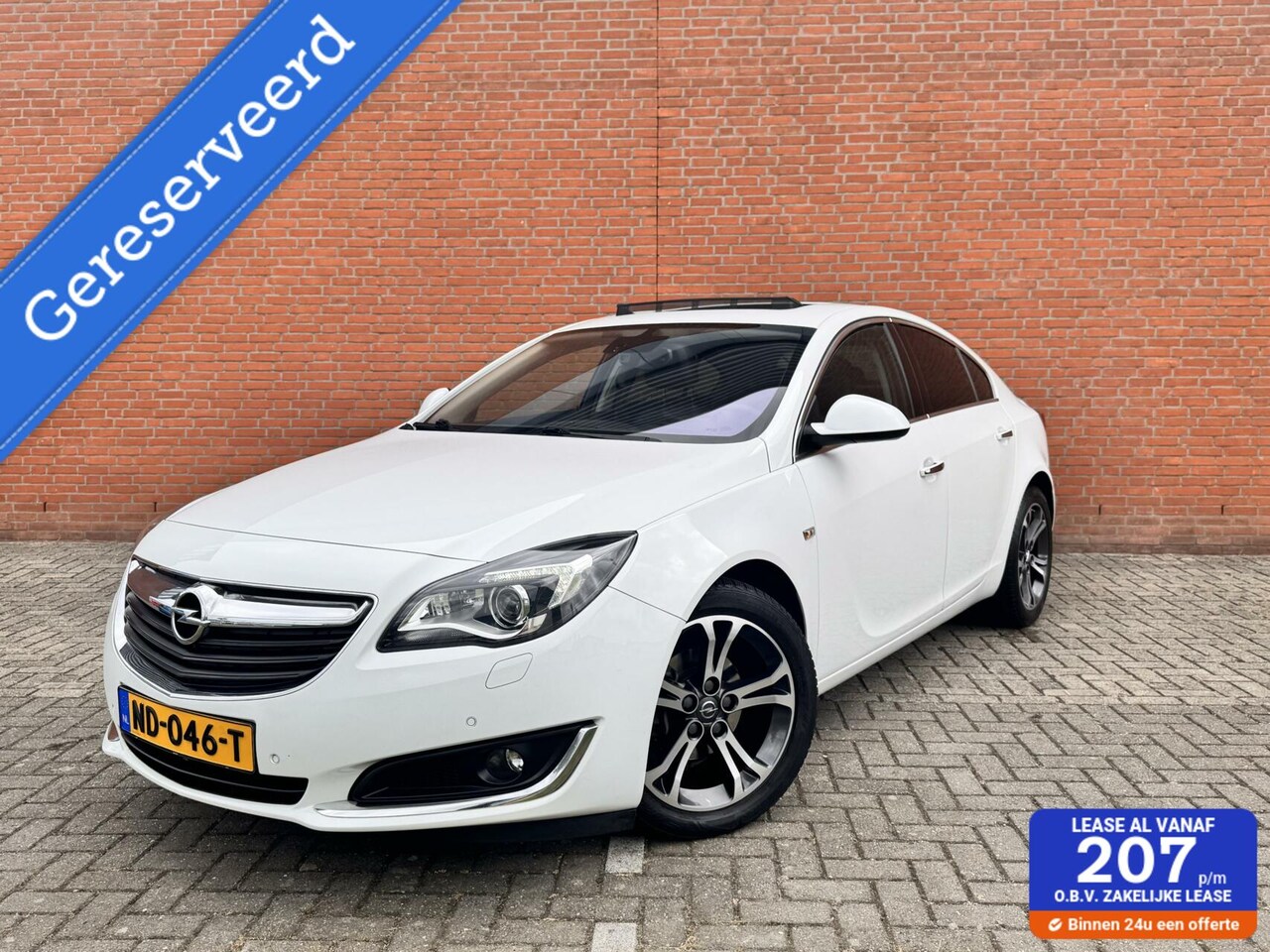 Opel Insignia - 1.4 T Business Executive|CARPLAY|CAMERA|PANO - AutoWereld.nl