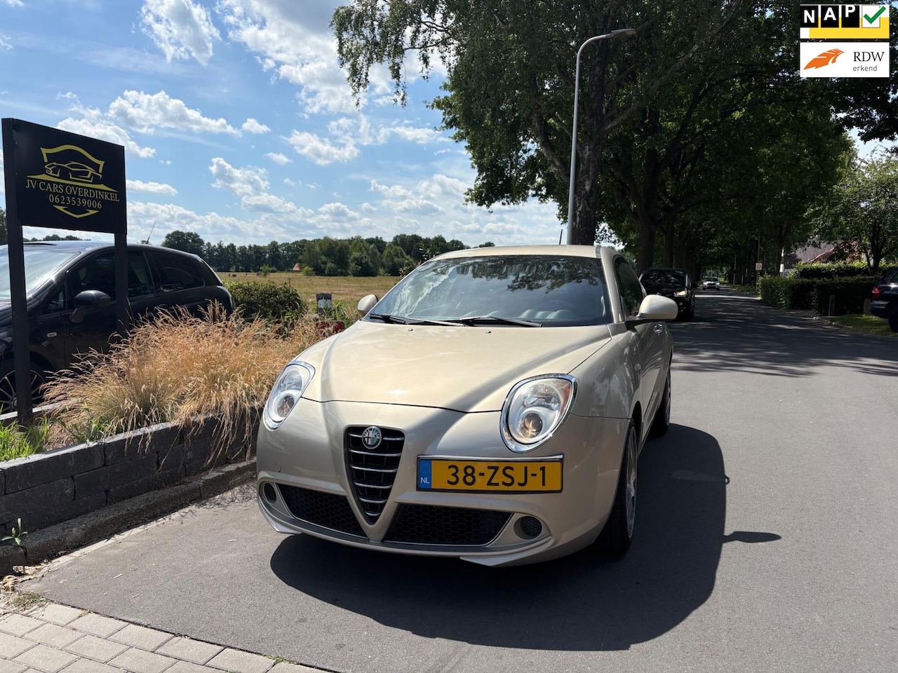 Alfa Romeo MiTo - 1.4 Distinctive VOLL OPTIES,AIRCO,LEER,DNA,CRUISE,MULTIMEDIA,SPORTVELGEN,MET APK - AutoWereld.nl