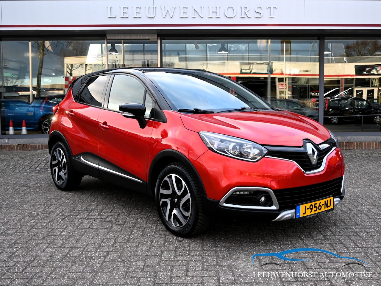 Renault Captur - 1.2 TCe Xmod 1.2 TCe Xmod, leer, clima, cruise, PDC, camera, topstaat, dealerauto - AutoWereld.nl