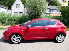 Alfa Romeo MiTo - 1.4 T 140pk Distinctive Automaat Clima Xenon 137.000km