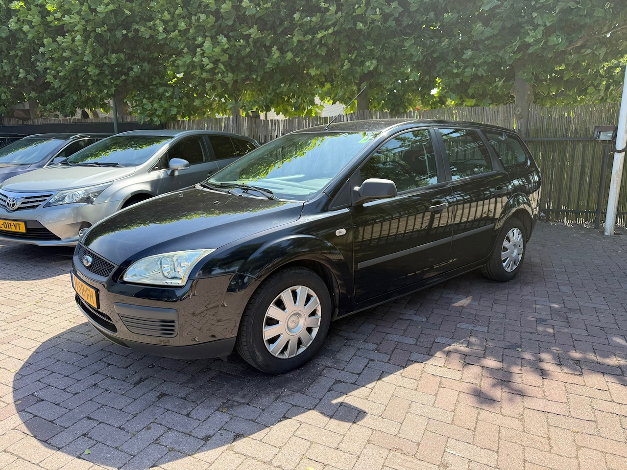Ford Focus Wagon - 1.6-16V Champion Airco Cruise Carplay Trekhaak APK 03-2026 - AutoWereld.nl