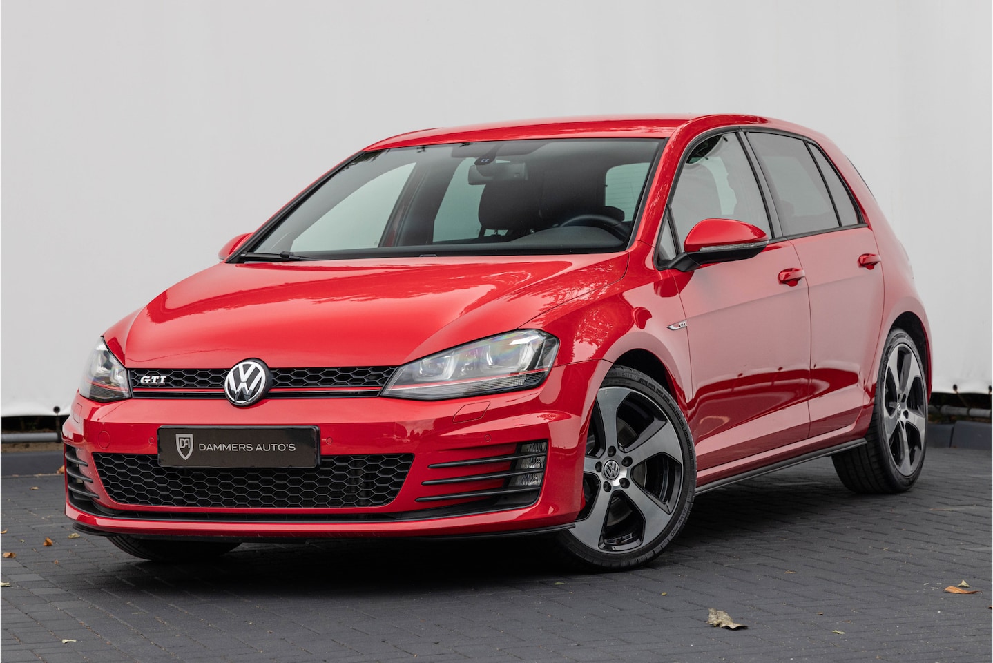Volkswagen Golf - 2.0 TSI GTI 230pk Performance DSG Dynaudio DCC NL-auto - AutoWereld.nl