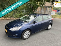 Ford Focus Wagon - 1.0 EcoBoost Trend NETTE AUTO RIJDT EN SCHAKELT GOED