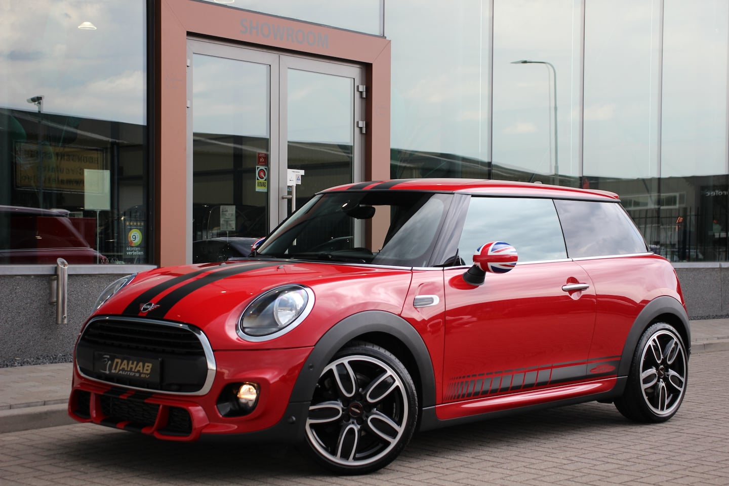 MINI Cooper - Mini 1.5 | John Cooper Works Pakket | JCW Stoelen | Parkeersensoren | - AutoWereld.nl