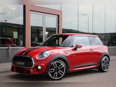 MINI Cooper - 1.5 | John Cooper Works Pakket | JCW Stoelen | Parkeersensoren | Stoelverwarming