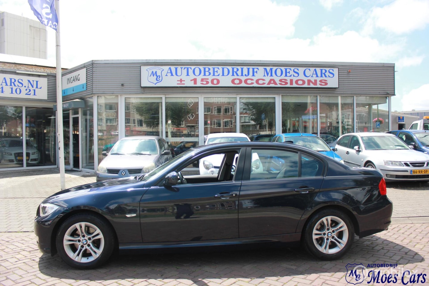 BMW 3-serie - 318i Business Line NAVI / CLIMATE / CRUISE - AutoWereld.nl