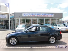 BMW 3-serie - 318i Business Line NAVI / CLIMATE / CRUISE