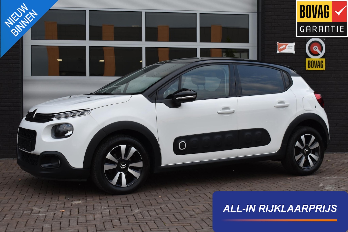 Citroën C3 - 1.2 PureTech 110PK Aut. Shine | Carplay | Panoramadak | Incl. garantie - AutoWereld.nl
