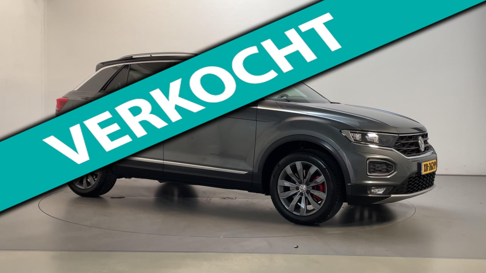 Volkswagen T-Roc - 1.0 TSI 116pk Sport LED Leder Camera Virtual Cockpit Stoelverwarming - AutoWereld.nl