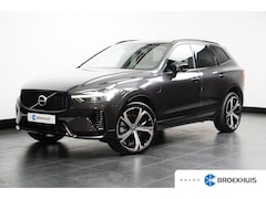 Volvo XC60 - 2.0 T6 Plug-in hybrid AWD Plus Dark | Trekhaak | Panoramadak | 21 inch LM | PDC V+A + Cama