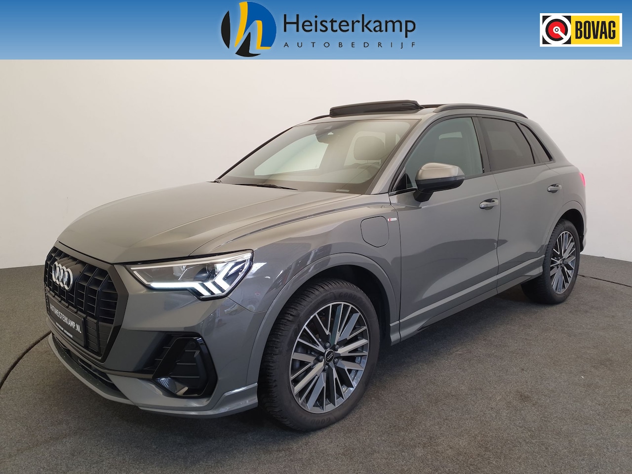 Audi Q3 - 45 TFSI e 245pk S-Line S-Tronic Panoramadak, Memory, 360 camera - AutoWereld.nl