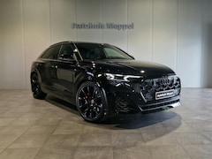 Audi Q8 - 60 TFSI S-Competition *NIEUW*490PK | B&O | 23" | Rode Zadels | 5 jaar Garantie | Trekhaak