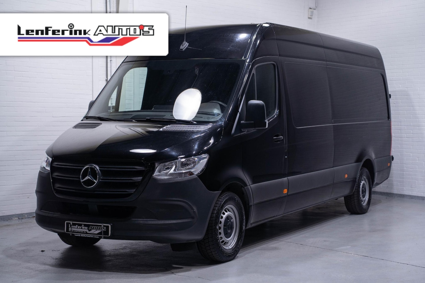 Mercedes-Benz Sprinter - 316 CDI 163 pk L3H2 Navi, Camera, Airco ECC, Cruise Control, Laadruimte Pakket, 3-Zits - AutoWereld.nl