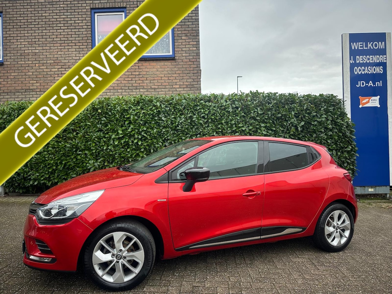 Renault Clio - 0.9 TCe Limited Cruise C, Navigatie, Airco!!!! - AutoWereld.nl