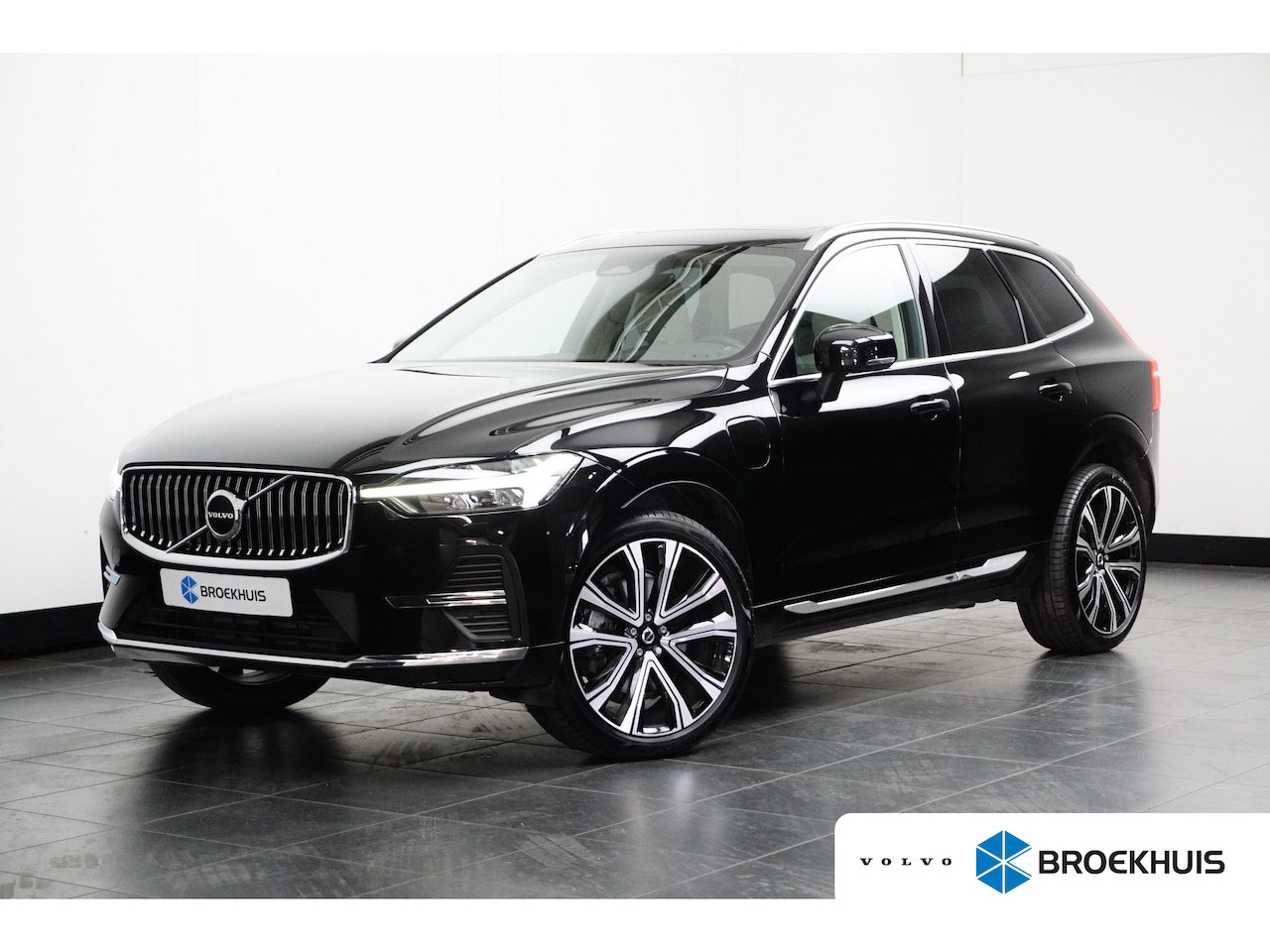 Volvo XC60 - 2.0 T6 Plug-in hybrid AWD Plus Dark 2.0 T6 Plug-in hybrid AWD Plus Dark - AutoWereld.nl