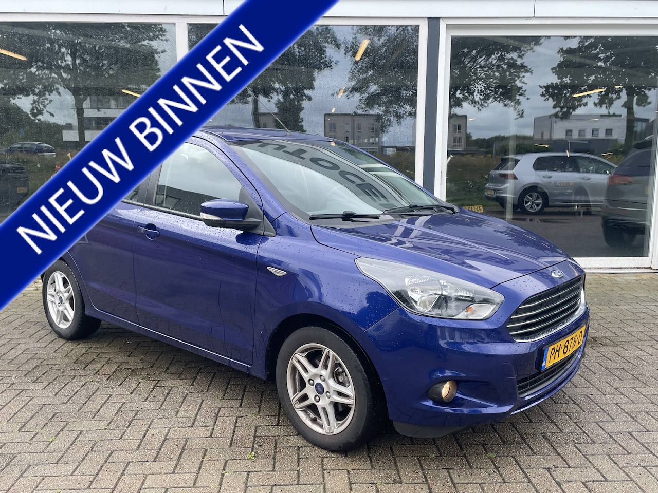 Ford Ka - 1.2 Ultimate 50% deal 3.975,- ACTIE Airco / Cruise / PDC / Trekhaak afneembaar / PDC / LMV - AutoWereld.nl