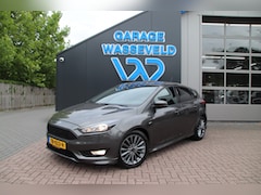 Ford Focus - 1.0 ST-Line CarPlay/Cruise/ALL SEASON/Camera/Navi