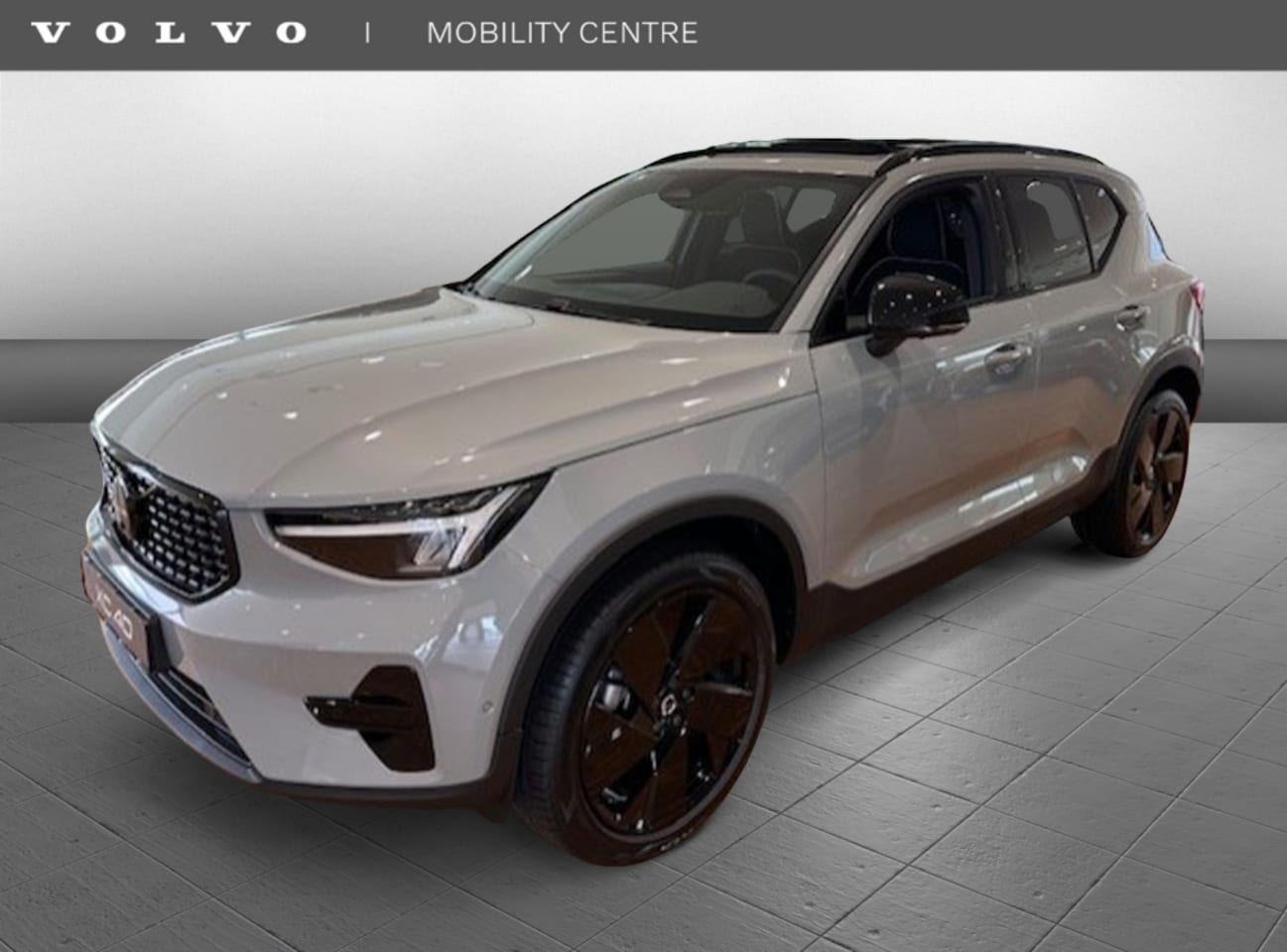 Volvo XC40 - XC40 B4 Plus Black Edition | DIRECT UIT VOORRAAD LEVERBAAR! | - AutoWereld.nl