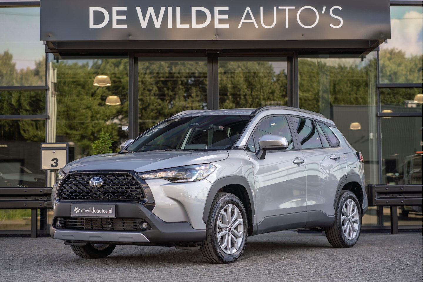 Toyota Corolla Cross - Hybrid 140 Active Camera ACC Apple CarPlay DAB Nieuwstaat - AutoWereld.nl