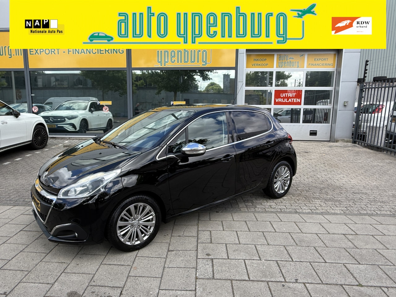 Peugeot 208 - 1.2 PureTech GT-line * Automaat * 88.925 Km * Navi * Led * Climatronic * - AutoWereld.nl
