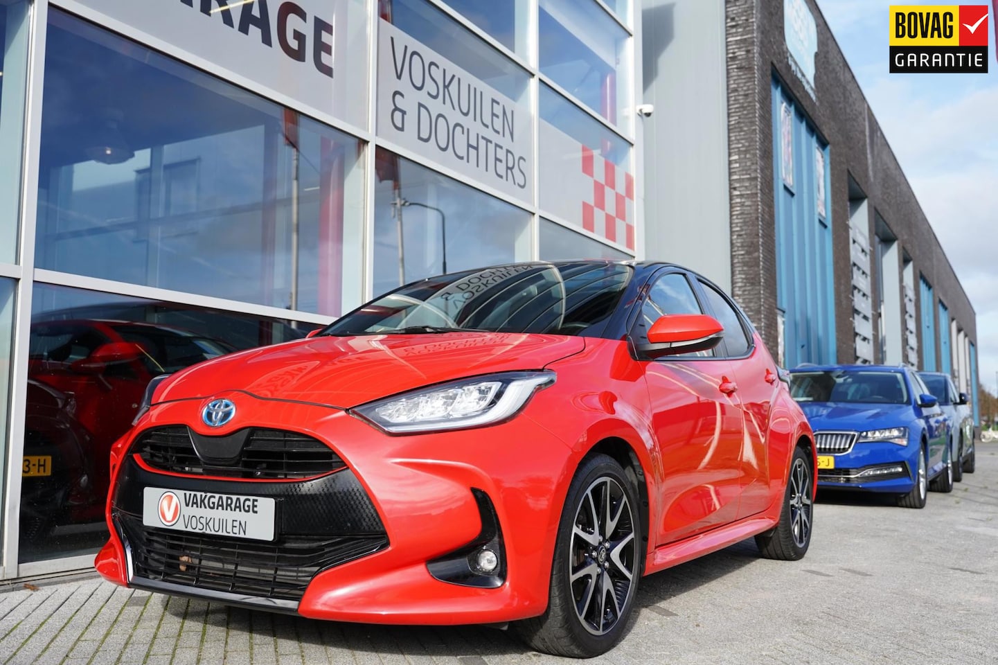 Toyota Yaris - 1.5 Hybrid Premieré | Panoramadak |Dodehoekdet. - AutoWereld.nl