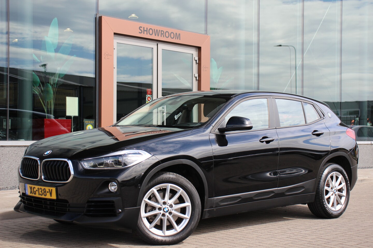 BMW X2 - sDrive18i Executive | Leder | Achteruitrijcamera | Navi | - AutoWereld.nl