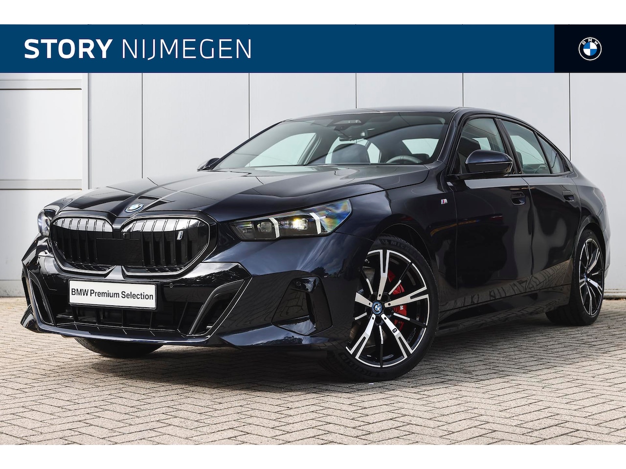 BMW i5 - eDrive40 M Sport / Comfort Access / M Sportonderstel / Stoelventilatie / Stoelverwarming / - AutoWereld.nl