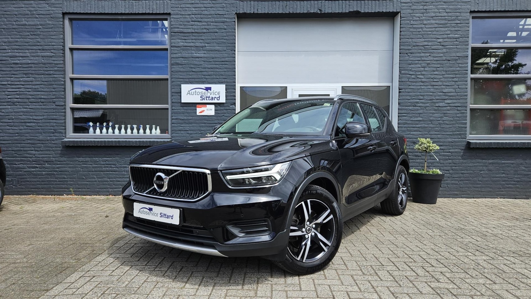 Volvo XC40 - 2.0 T4 Momentum Pro 2.0 T4 Momentum Pro - AutoWereld.nl