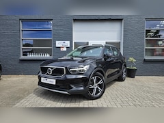Volvo XC40 - 2.0 T4 Momentum Pro